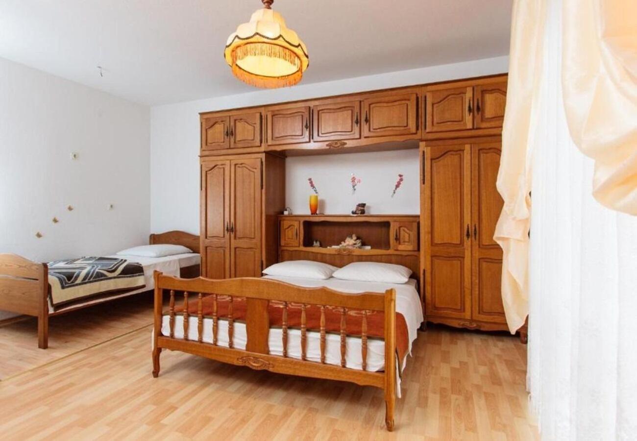 Apartment Knez 1 - 50 M From Beach Podstrana Esterno foto