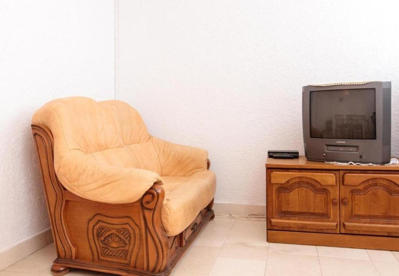 Apartment Knez 1 - 50 M From Beach Podstrana Esterno foto