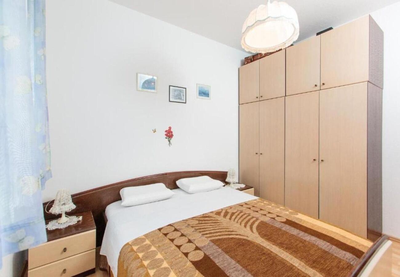 Apartment Knez 1 - 50 M From Beach Podstrana Esterno foto